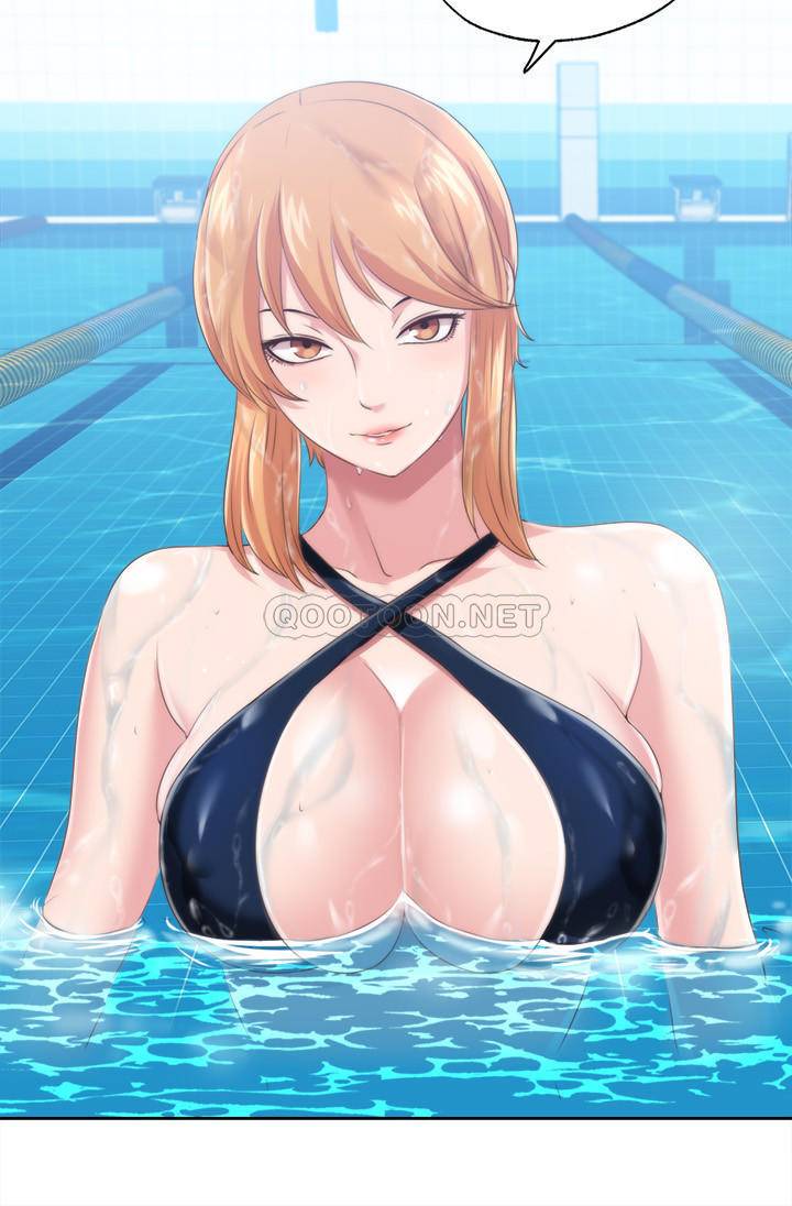 满溢游泳池
