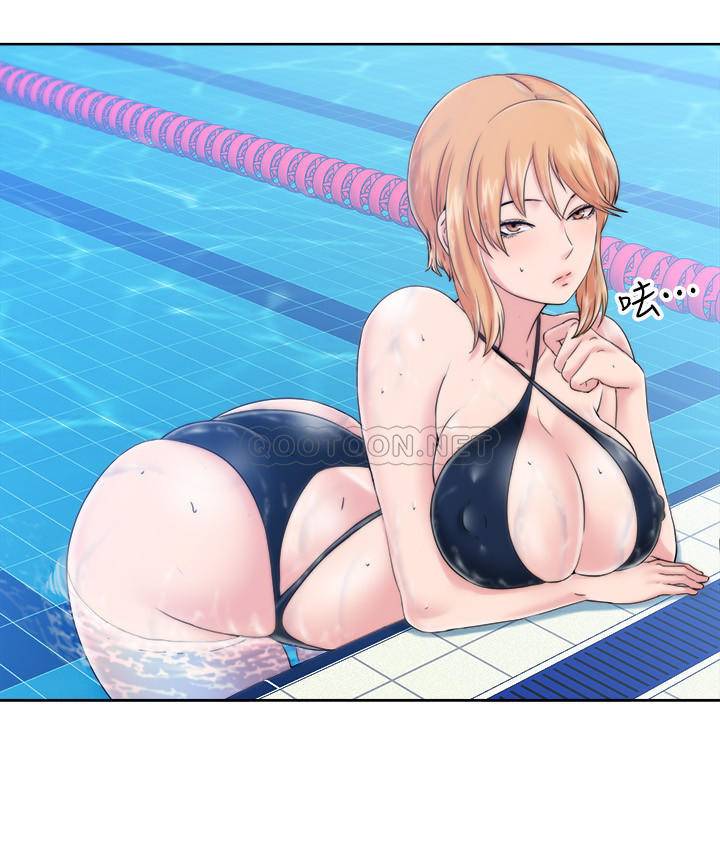 满溢游泳池