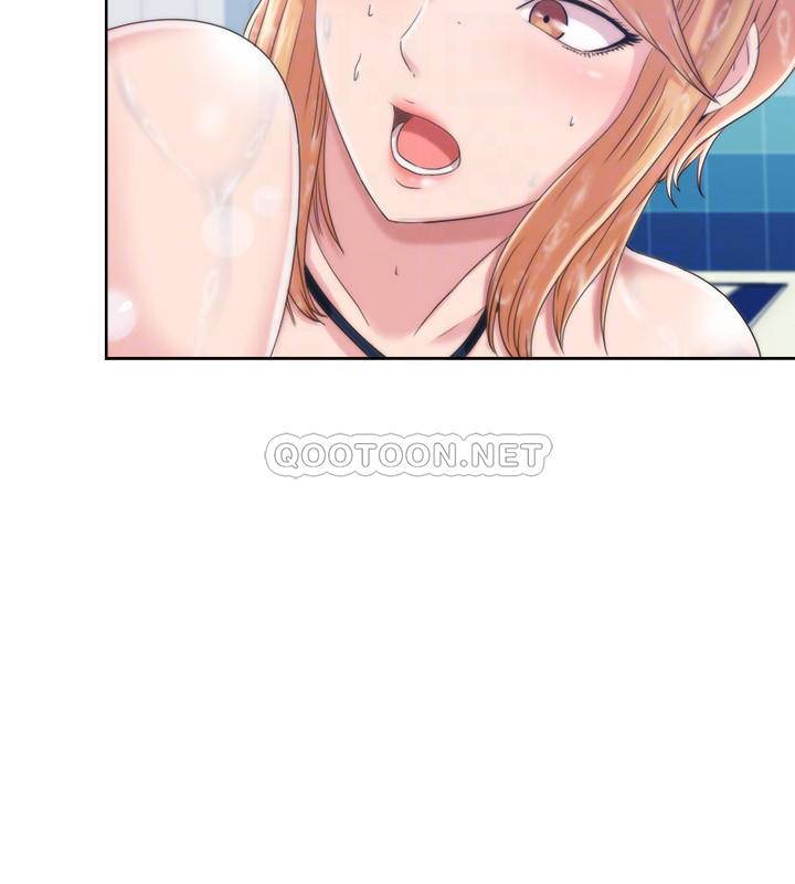 满溢游泳池