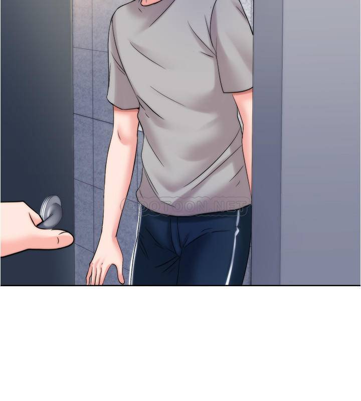 满溢游泳池